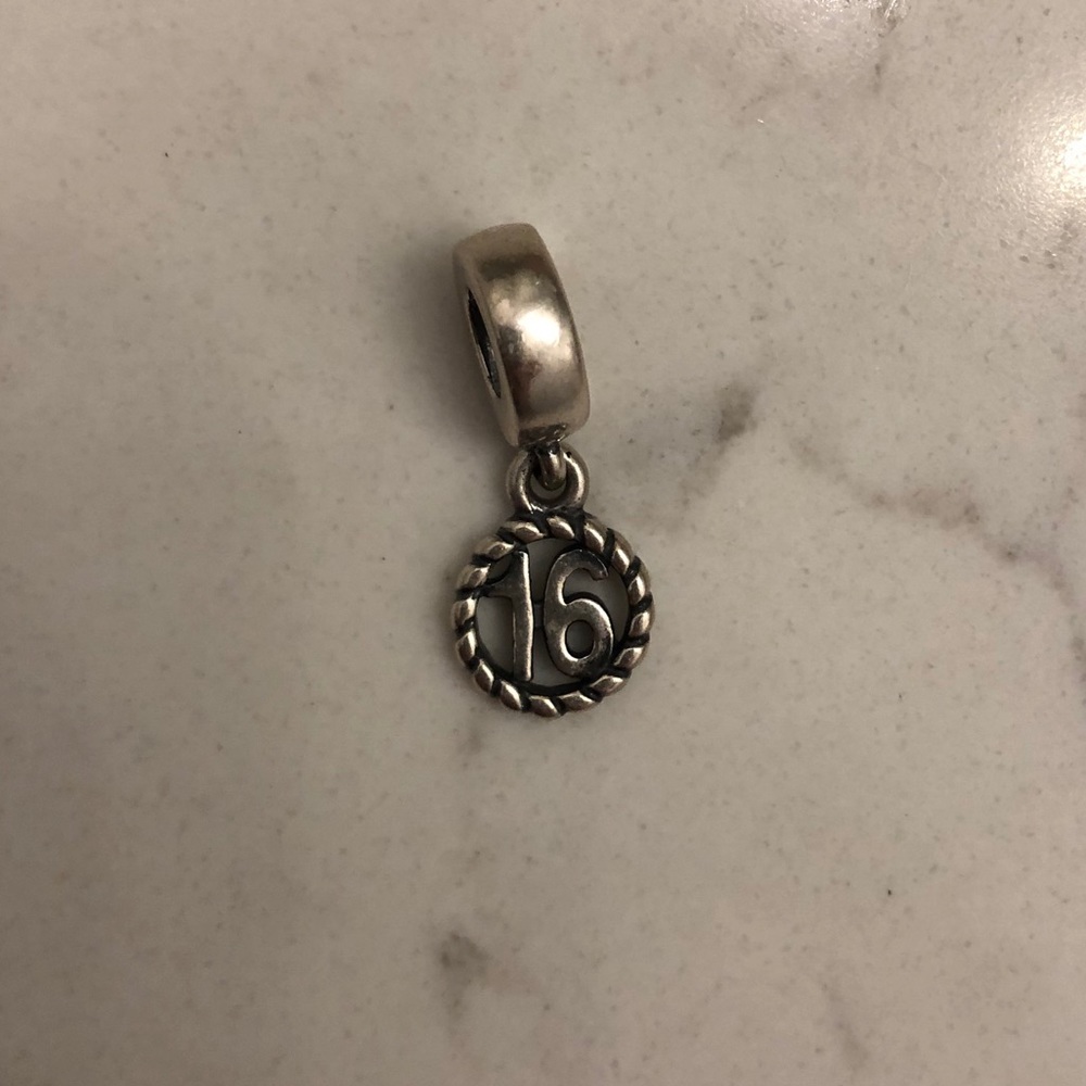 Sweet 16 Pandora Bead